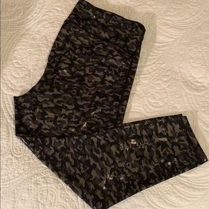 Gap Fit Capri Leggings XL